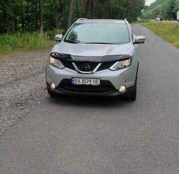 Сірий Ніссан Rogue Sport, об'ємом двигуна 2 л та пробігом 119 тис. км за 14800 $, фото 5 на Automoto.ua