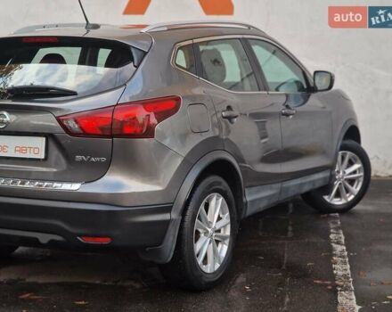 Сірий Ніссан Rogue Sport, об'ємом двигуна 2 л та пробігом 111 тис. км за 13490 $, фото 33 на Automoto.ua