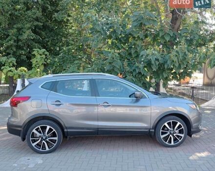 Серый Ниссан Rogue Sport, объемом двигателя 2 л и пробегом 39 тыс. км за 16400 $, фото 5 на Automoto.ua