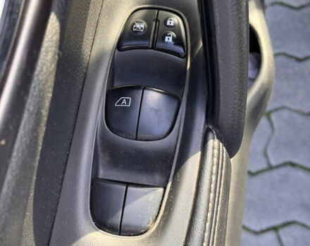 Серый Ниссан Rogue Sport, объемом двигателя 2 л и пробегом 214 тыс. км за 12000 $, фото 26 на Automoto.ua