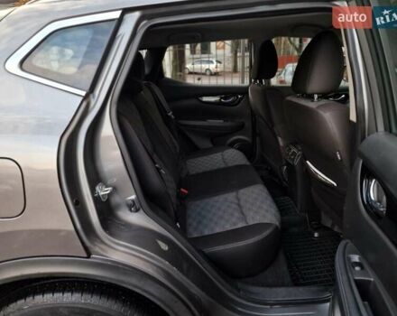 Сірий Ніссан Rogue Sport, об'ємом двигуна 2 л та пробігом 111 тис. км за 13490 $, фото 54 на Automoto.ua