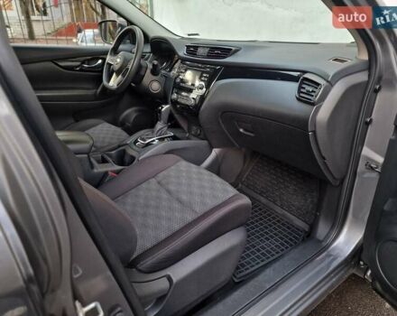 Сірий Ніссан Rogue Sport, об'ємом двигуна 2 л та пробігом 111 тис. км за 13490 $, фото 47 на Automoto.ua