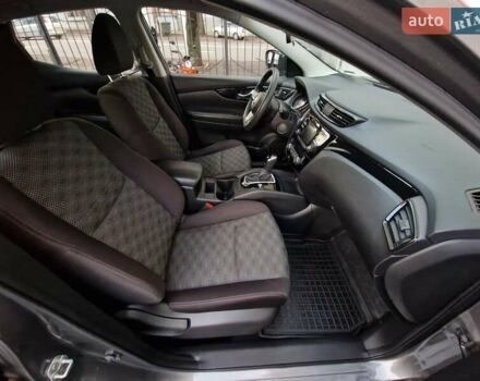 Сірий Ніссан Rogue Sport, об'ємом двигуна 2 л та пробігом 111 тис. км за 13490 $, фото 49 на Automoto.ua