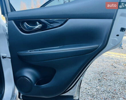 Серый Ниссан Rogue Sport, объемом двигателя 2 л и пробегом 103 тыс. км за 14200 $, фото 17 на Automoto.ua