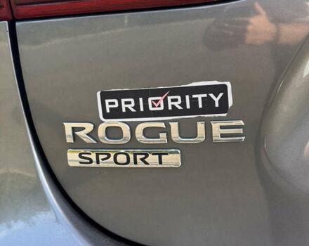 Серый Ниссан Rogue Sport, объемом двигателя 2 л и пробегом 214 тыс. км за 12000 $, фото 24 на Automoto.ua