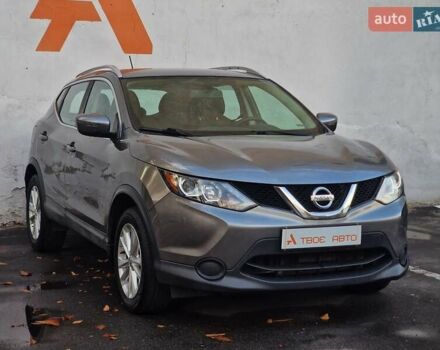 Сірий Ніссан Rogue Sport, об'ємом двигуна 2 л та пробігом 111 тис. км за 13490 $, фото 6 на Automoto.ua