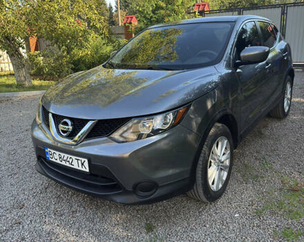 Серый Ниссан Rogue Sport, объемом двигателя 2 л и пробегом 66 тыс. км за 12900 $, фото 1 на Automoto.ua