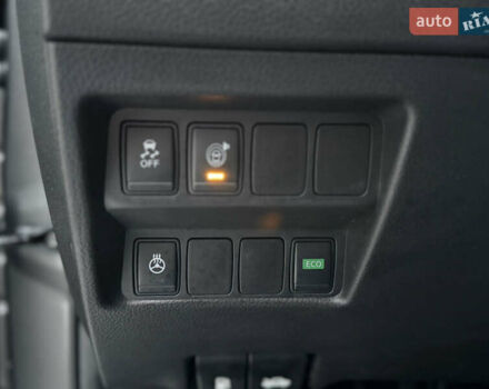 Сірий Ніссан Rogue Sport, об'ємом двигуна 2 л та пробігом 60 тис. км за 17500 $, фото 55 на Automoto.ua