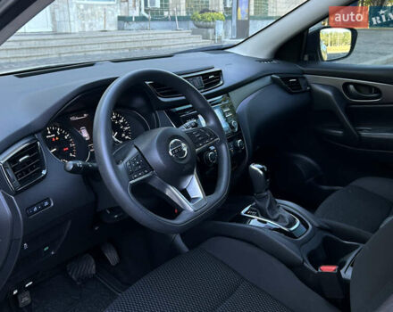 Серый Ниссан Rogue Sport, объемом двигателя 2 л и пробегом 48 тыс. км за 15699 $, фото 8 на Automoto.ua