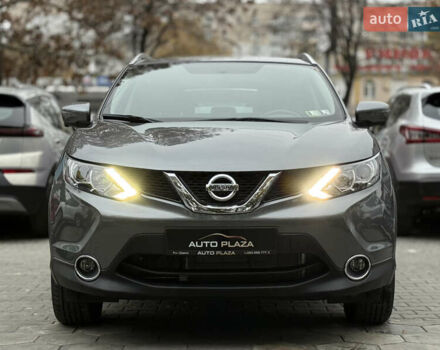 Сірий Ніссан Rogue Sport, об'ємом двигуна 2 л та пробігом 60 тис. км за 17500 $, фото 2 на Automoto.ua