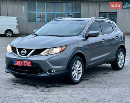 Серый Ниссан Rogue Sport, объемом двигателя 2 л и пробегом 193 тыс. км за 13000 $, фото 4 на Automoto.ua