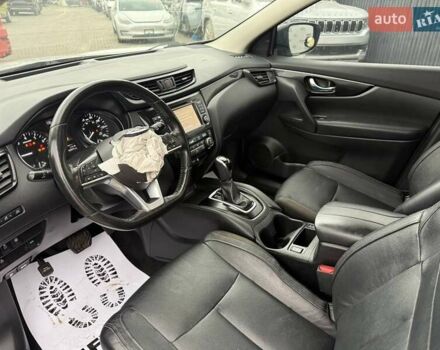Серый Ниссан Rogue Sport, объемом двигателя 2 л и пробегом 156 тыс. км за 9500 $, фото 11 на Automoto.ua