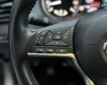 Сірий Ніссан Rogue Sport, об'ємом двигуна 2 л та пробігом 60 тис. км за 17500 $, фото 56 на Automoto.ua