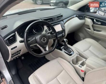 Серый Ниссан Rogue Sport, объемом двигателя 2 л и пробегом 83 тыс. км за 14500 $, фото 16 на Automoto.ua