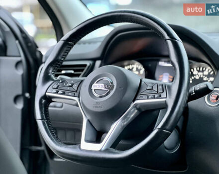 Серый Ниссан Rogue Sport, объемом двигателя 2 л и пробегом 193 тыс. км за 13000 $, фото 22 на Automoto.ua