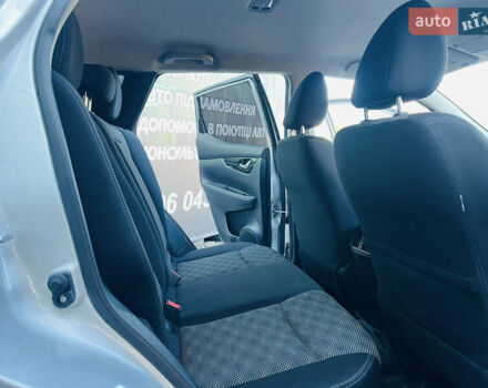 Серый Ниссан Rogue Sport, объемом двигателя 2 л и пробегом 103 тыс. км за 14200 $, фото 16 на Automoto.ua