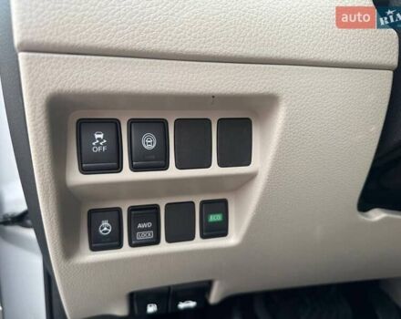 Серый Ниссан Rogue Sport, объемом двигателя 2 л и пробегом 83 тыс. км за 14500 $, фото 14 на Automoto.ua