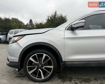 Серый Ниссан Rogue Sport, объемом двигателя 2 л и пробегом 156 тыс. км за 9500 $, фото 2 на Automoto.ua