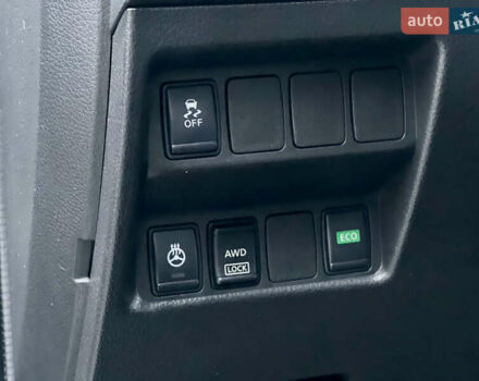 Серый Ниссан Rogue Sport, объемом двигателя 2 л и пробегом 193 тыс. км за 13000 $, фото 20 на Automoto.ua