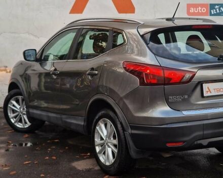 Сірий Ніссан Rogue Sport, об'ємом двигуна 2 л та пробігом 111 тис. км за 13490 $, фото 28 на Automoto.ua