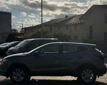 Серый Ниссан Rogue Sport, объемом двигателя 2 л и пробегом 214 тыс. км за 12000 $, фото 12 на Automoto.ua