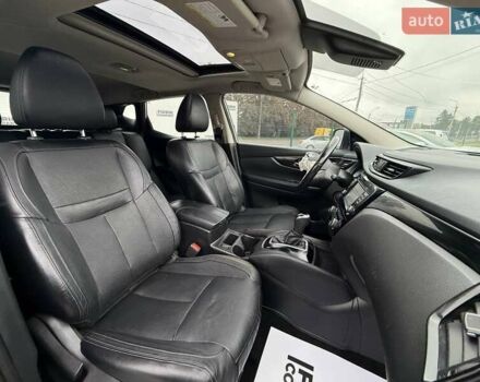 Серый Ниссан Rogue Sport, объемом двигателя 2 л и пробегом 156 тыс. км за 9500 $, фото 10 на Automoto.ua