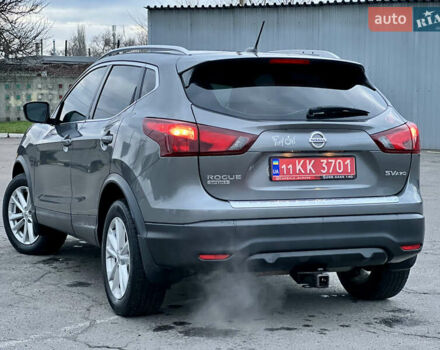 Серый Ниссан Rogue Sport, объемом двигателя 2 л и пробегом 193 тыс. км за 13000 $, фото 3 на Automoto.ua