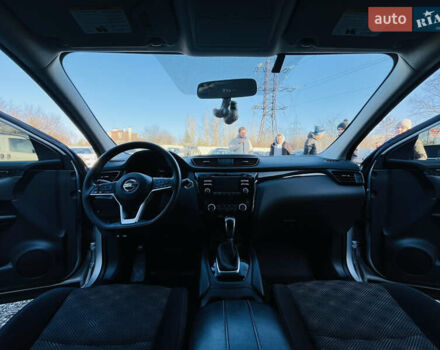 Серый Ниссан Rogue Sport, объемом двигателя 2 л и пробегом 103 тыс. км за 14200 $, фото 13 на Automoto.ua