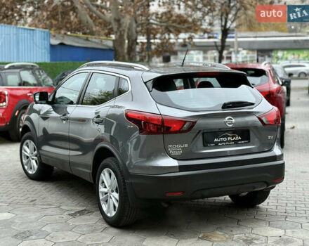 Сірий Ніссан Rogue Sport, об'ємом двигуна 2 л та пробігом 60 тис. км за 17500 $, фото 33 на Automoto.ua