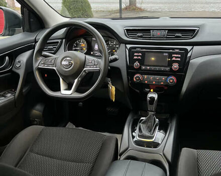 Серый Ниссан Rogue Sport, объемом двигателя 2 л и пробегом 75 тыс. км за 13500 $, фото 14 на Automoto.ua