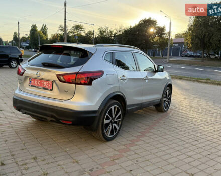 Серый Ниссан Rogue Sport, объемом двигателя 2 л и пробегом 125 тыс. км за 13800 $, фото 9 на Automoto.ua