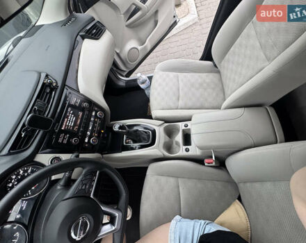 Сірий Ніссан Rogue Sport, об'ємом двигуна 2 л та пробігом 156 тис. км за 14300 $, фото 6 на Automoto.ua