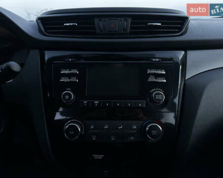 Серый Ниссан Rogue Sport, объемом двигателя 2 л и пробегом 181 тыс. км за 12900 $, фото 22 на Automoto.ua