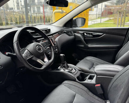 Серый Ниссан Rogue Sport, объемом двигателя 2 л и пробегом 61 тыс. км за 15500 $, фото 12 на Automoto.ua