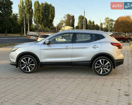 Серый Ниссан Rogue Sport, объемом двигателя 2 л и пробегом 125 тыс. км за 13800 $, фото 6 на Automoto.ua