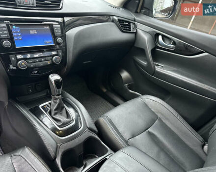 Сірий Ніссан Rogue Sport, об'ємом двигуна 2 л та пробігом 126 тис. км за 14300 $, фото 11 на Automoto.ua