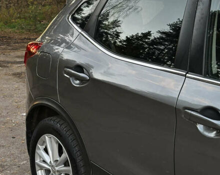 Сірий Ніссан Rogue Sport, об'ємом двигуна 2 л та пробігом 170 тис. км за 14500 $, фото 12 на Automoto.ua