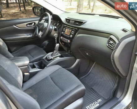 Сірий Ніссан Rogue Sport, об'ємом двигуна 2 л та пробігом 78 тис. км за 15500 $, фото 13 на Automoto.ua