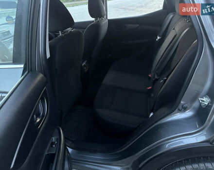 Серый Ниссан Rogue Sport, объемом двигателя 2 л и пробегом 181 тыс. км за 12900 $, фото 23 на Automoto.ua
