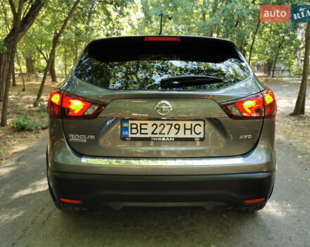 Сірий Ніссан Rogue Sport, об'ємом двигуна 2 л та пробігом 78 тис. км за 15500 $, фото 6 на Automoto.ua