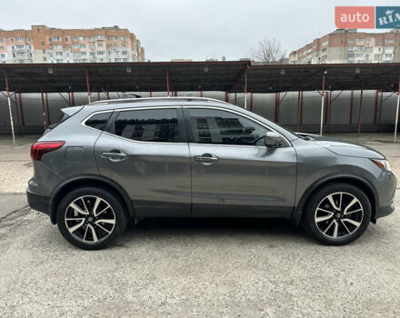 Сірий Ніссан Rogue Sport, об'ємом двигуна 2 л та пробігом 126 тис. км за 14300 $, фото 2 на Automoto.ua