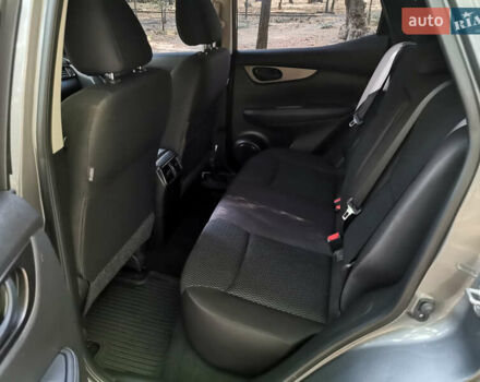 Сірий Ніссан Rogue Sport, об'ємом двигуна 2 л та пробігом 78 тис. км за 15500 $, фото 11 на Automoto.ua