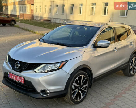 Серый Ниссан Rogue Sport, объемом двигателя 2 л и пробегом 125 тыс. км за 13800 $, фото 3 на Automoto.ua