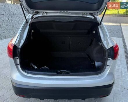 Сірий Ніссан Rogue Sport, об'ємом двигуна 2 л та пробігом 193 тис. км за 9500 $, фото 12 на Automoto.ua