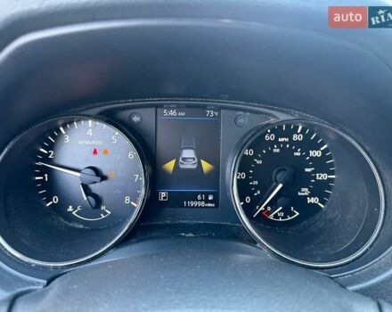 Сірий Ніссан Rogue Sport, об'ємом двигуна 2 л та пробігом 193 тис. км за 9500 $, фото 6 на Automoto.ua