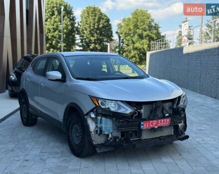 Сірий Ніссан Rogue Sport, об'ємом двигуна 2 л та пробігом 193 тис. км за 9500 $, фото 1 на Automoto.ua