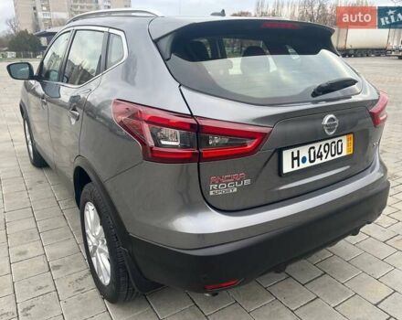 Сірий Ніссан Rogue Sport, об'ємом двигуна 2 л та пробігом 53 тис. км за 15500 $, фото 3 на Automoto.ua