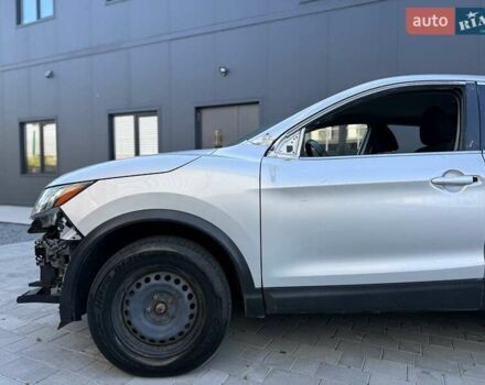 Сірий Ніссан Rogue Sport, об'ємом двигуна 2 л та пробігом 193 тис. км за 9500 $, фото 13 на Automoto.ua