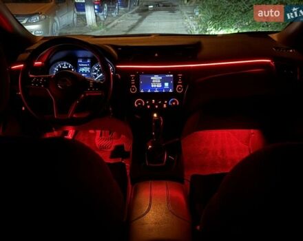 Серый Ниссан Rogue Sport, объемом двигателя 2 л и пробегом 115 тыс. км за 16800 $, фото 17 на Automoto.ua