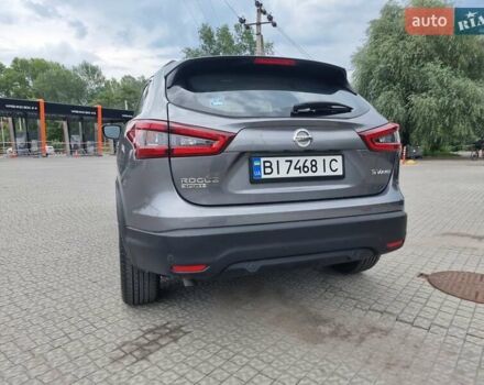 Серый Ниссан Rogue Sport, объемом двигателя 2 л и пробегом 53 тыс. км за 17900 $, фото 4 на Automoto.ua